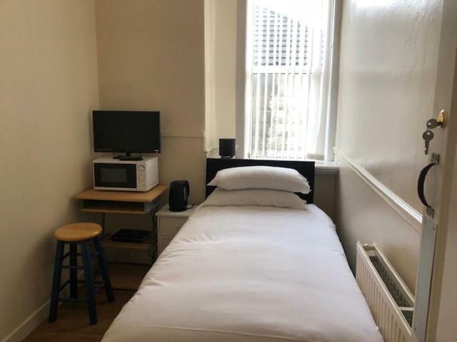 ניופורט Budget Rooms Crosskeys מראה חיצוני תמונה